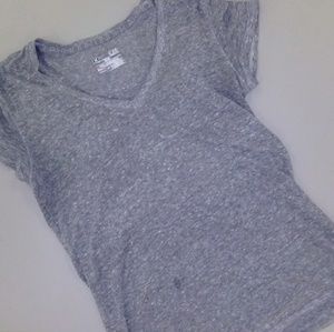Under Armour top